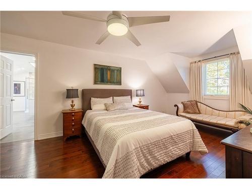 76 Brock Street, Oakville, ON - Indoor Photo Showing Bedroom