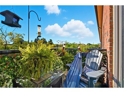 311-262 Dundas Street E, Waterdown, ON - Outdoor