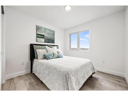 8-182 Bridge Crescent, Minto, ON - Indoor Photo Showing Bedroom