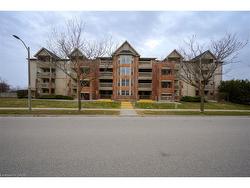 110-4015 Kilmer Drive  Burlington, ON L7M 4M4