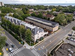 131 Brock Street  Oakville, ON L6K 0A2