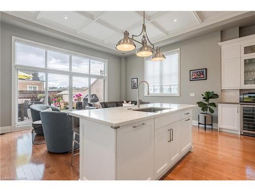 131 Brock Street, Oakville, ON - Indoor Photo Showing Kitchen