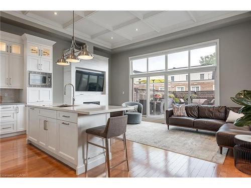 131 Brock Street, Oakville, ON - Indoor