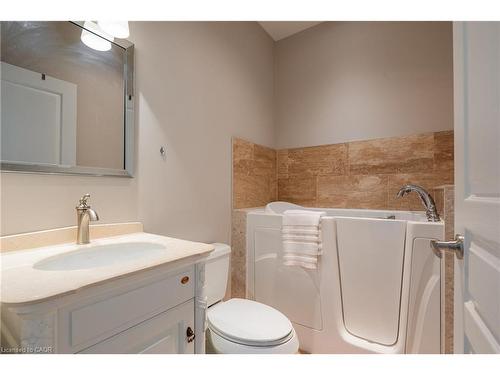 131 Brock Street, Oakville, ON - Indoor