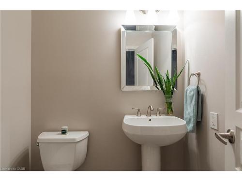 131 Brock Street, Oakville, ON - Indoor Photo Showing Bathroom