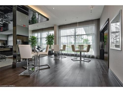 1603-55 Speers Road, Oakville, ON - Indoor