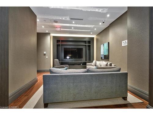 1603-55 Speers Road, Oakville, ON - Indoor