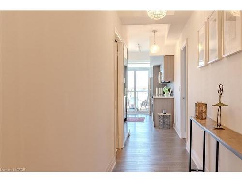 1603-55 Speers Road, Oakville, ON - Indoor Photo Showing Other Room