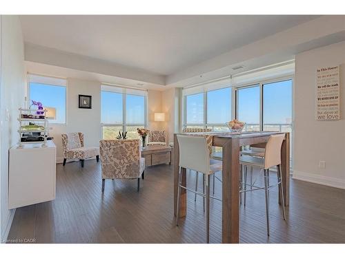 1603-55 Speers Road, Oakville, ON - Indoor