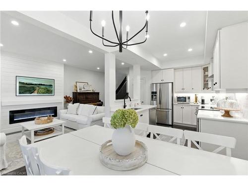 70 Dunrobin Lane, Grimsby, ON - Indoor With Fireplace