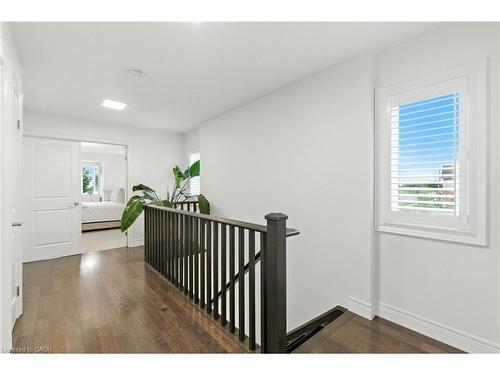 70 Dunrobin Lane, Grimsby, ON - Indoor Photo Showing Other Room