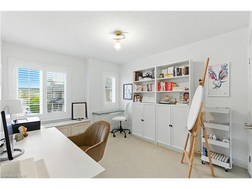 70 Dunrobin Lane, Grimsby, ON - Indoor