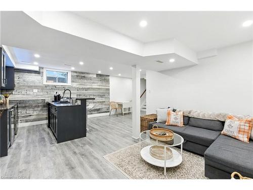 70 Dunrobin Lane, Grimsby, ON - Indoor