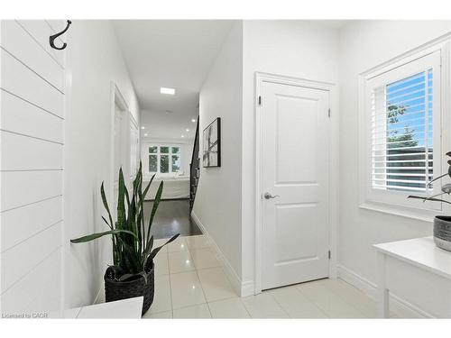 70 Dunrobin Lane, Grimsby, ON - Indoor Photo Showing Other Room