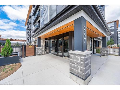 202-247 Northfield Drive E Waterloo, ON N2K 0H1