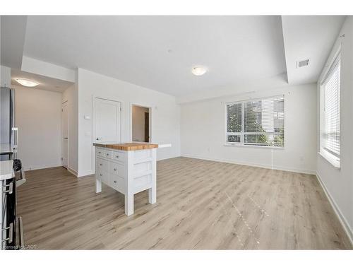 202-247 Northfield Drive E, Waterloo, ON - Indoor Photo Showing Other Room