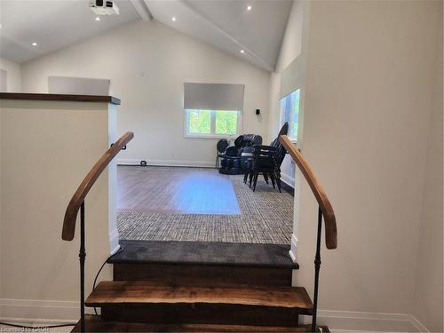 2019 Dundas Street, Burlington, ON - Indoor Photo Showing Other Room