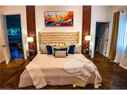 2019 Dundas Street, Burlington, ON - Indoor Photo Showing Bedroom
