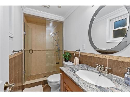 1566 Ewald Road, Mississauga, ON - Indoor Photo Showing Bathroom