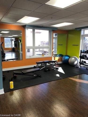 226-5010 Corporate Drive, Burlington, ON - Indoor