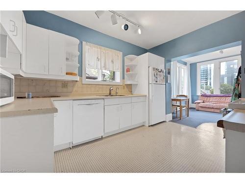 59 Regina Street N, Waterloo, ON 