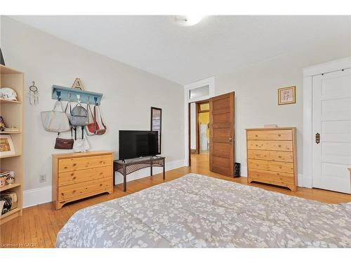 59 Regina Street N, Waterloo, ON 