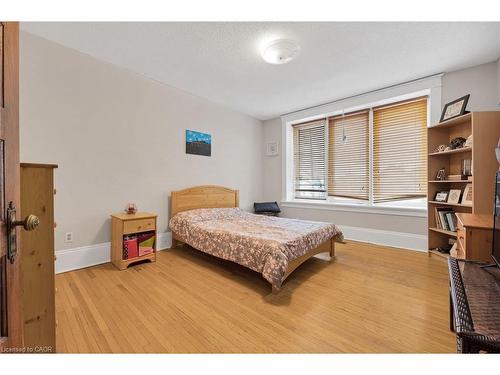 59 Regina Street N, Waterloo, ON 