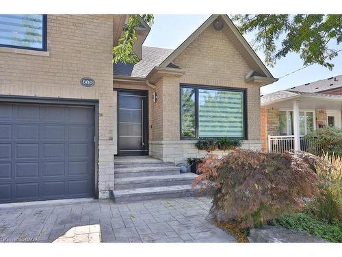 880 6Th Street, Mississauga, ON - Outdoor With Facade