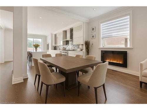 880 6Th Street, Mississauga, ON - Indoor Photo Showing Dining Room