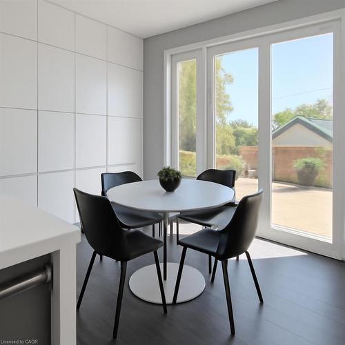 880 6Th Street, Mississauga, ON - Indoor Photo Showing Dining Room
