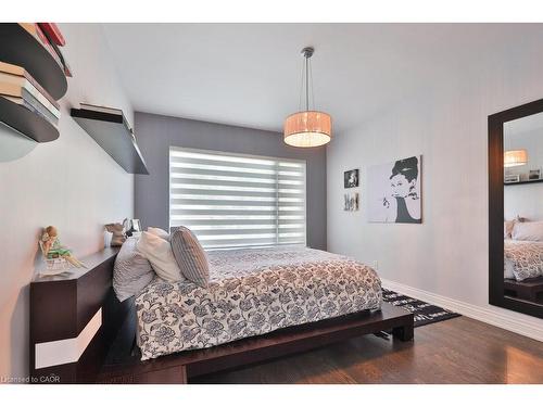 880 6Th Street, Mississauga, ON - Indoor Photo Showing Bedroom