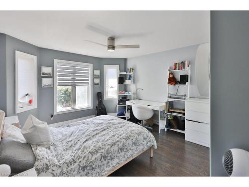 880 6Th Street, Mississauga, ON - Indoor Photo Showing Bedroom