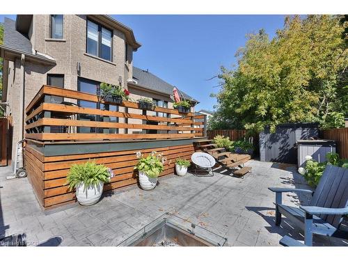 880 6Th Street, Mississauga, ON - Outdoor