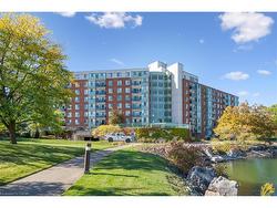 702-30 Blue Springs Drive  Waterloo, ON N2J 4T2