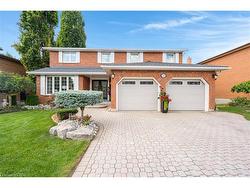 228 Michener Crescent  Kitchener, ON N2A 3V7