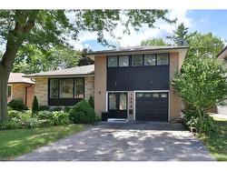 1404 Lewisham Drive  Mississauga, ON L5J 3R3