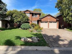 651 Deervalley Road  Ancaster, ON L9G 4C9