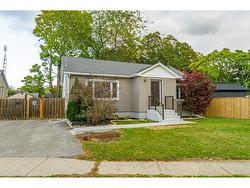 A-14 Woodbine Avenue  St. Catharines, ON L2N 3N3