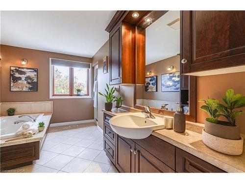 26 Esther Avenue, Cambridge, ON - Indoor Photo Showing Bathroom