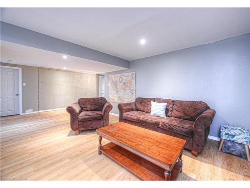 26 Esther Avenue, Cambridge, ON - Indoor Photo Showing Living Room