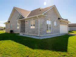 110 Delong Drive Drive  Norwich, ON N0J 1P0