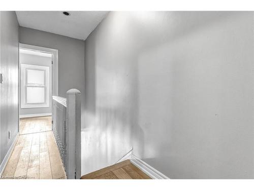 26 Madison Avenue, Hamilton, ON - Indoor Photo Showing Other Room