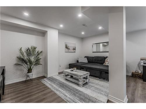 3356 Mikalda Road, Burlington, ON - Indoor