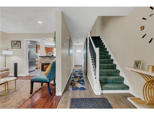 18 Riverdale Drive, Hamilton, ON - Indoor