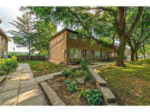 18 Riverdale Drive, Hamilton, ON - Outdoor