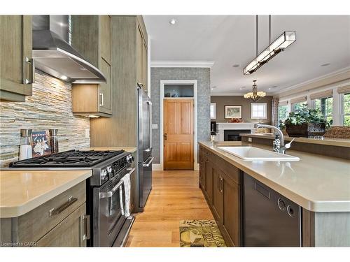 52 Garrison Village Drive, Niagara-On-The-Lake, ON - Indoor Photo Showing Kitchen With Upgraded Kitchen