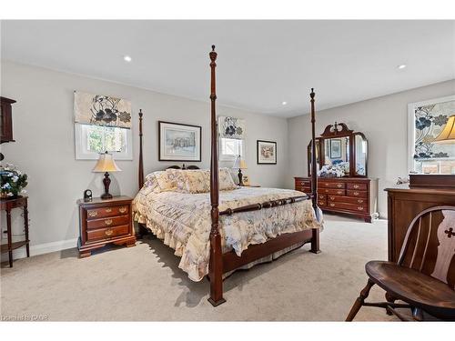 52 Garrison Village Drive, Niagara-On-The-Lake, ON - Indoor Photo Showing Bedroom