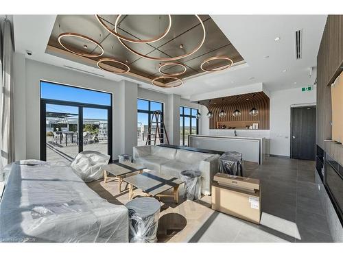 523-8888 Yonge Street  Richmond Hill, ON L4C 5V6