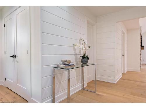 2282 Fairleigh Place, Burlington, ON - Indoor Photo Showing Other Room