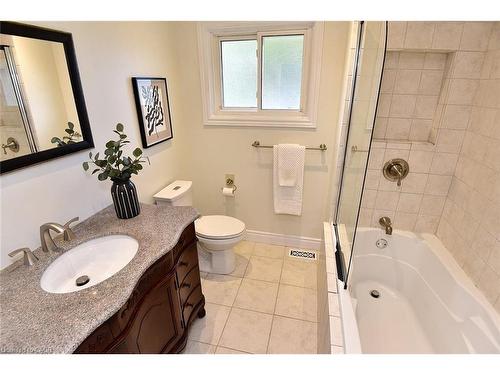 405 Erindale Drive, Burlington, ON - Indoor Photo Showing Bathroom